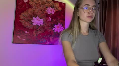 tessa_calmness online show from May 30, 3:15 am