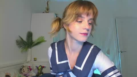tessa_shy_ online show from August 3, 8:25 pm