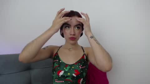 Tessa foxie      online show from May 14, 4:46 pm