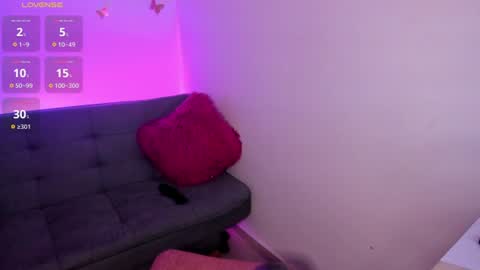 Tessa foxie      online show from July 18, 1:24 pm