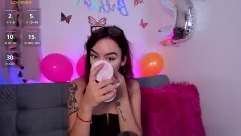 Tessa foxie      online show from June 18, 12:32 pm