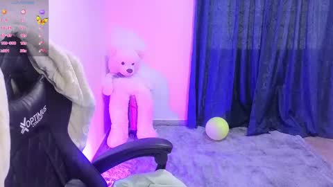 Snapshot of tessawhisnton chatting on January 17, 2:50 pm Tessy online show from January 17, 2:50 pm