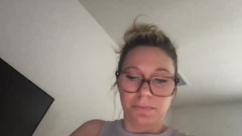 Snapshot of texas_blonde chatting on October 29, 9:39 pm Daphne Summers online show from October 29, 9:39 pm