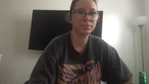 Snapshot of texas_blonde chatting on October 9, 3:05 pm Daphne Summers online show from October 9, 3:05 pm