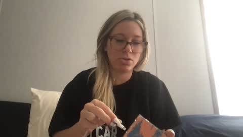 Snapshot of texas_blonde chatting on September 12, 5:42 pm Daphne Summers online show from September 12, 5:42 pm