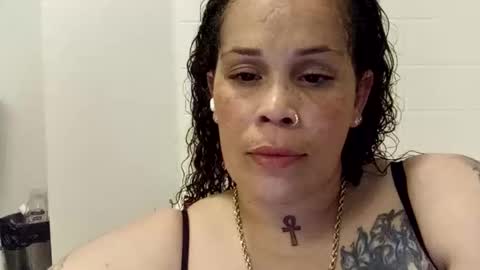 tharealharleycakes online show from April 6, 6:09 pm