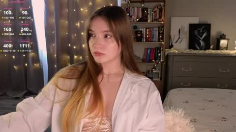 Alice online show from April 8, 12:07 pm