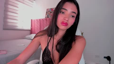 nina mirley online show from December 16, 2:05 pm