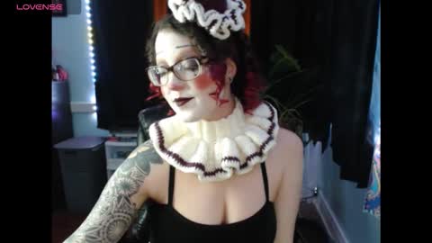 thedaisymoon online show from October 19, 3:08 am