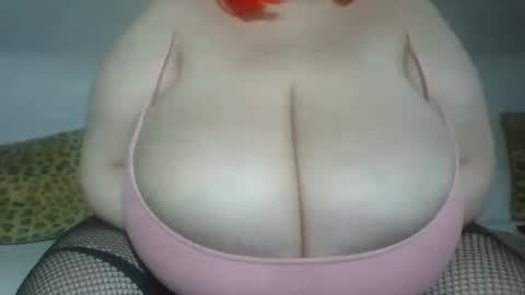 Snapshot of thekinkyangel chatting on December 6, 9:10 am Kinky Angel online show from December 6, 9:10 am