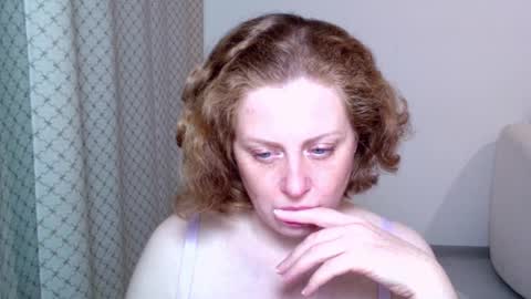 Ella online show from December 4, 7:10 am