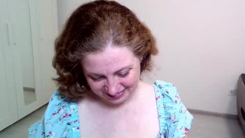 Snapshot of theladysblush chatting on February 19, 6:43 pm Ella online show from February 19, 6:43 pm