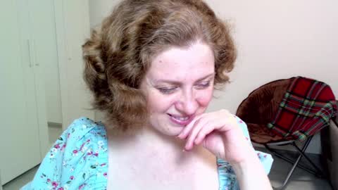 Snapshot of theladysblush chatting on January 31, 9:48 pm Ella online show from January 31, 9:48 pm