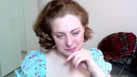 Snapshot of theladysblush chatting on January 30, 7:18 am Ella online show from January 30, 7:18 am