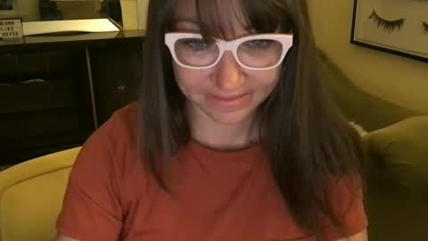 Snapshot of themrsnelson chatting on September 17, 9:18 am Cach Nelson online show from September 17, 9:18 am