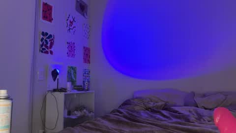 Snapshot of themykalaxo chatting on October 3, 1:00 am mykala online show from October 3, 1:00 am