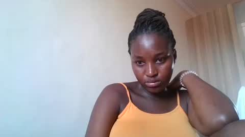Snapshot of thick_eviey chatting on January 21, 11:35 am love online show from January 21, 11:35 am