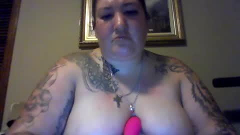 Snapshot of thickandjuicy7612 chatting on September 26, 2:58 pm thickandjuicy7612 online show from September 26, 2:58 pm