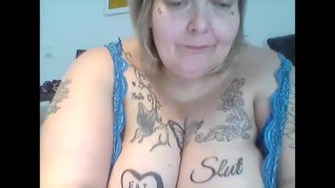 thickdarkangel online show from May 19, 1:29 pm