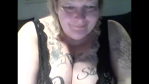 thickdarkangel online show from May 22, 6:50 pm