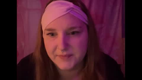 Ariel online show from March 2, 7:08 pm