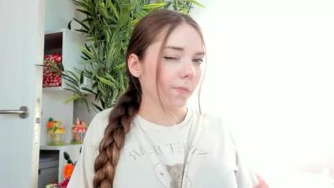 Amelia  shows on mondays fridays and sundays  if anything changes im giving updates on my fansly  online show from July 17, 4:54 pm