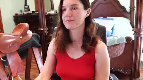 Snapshot of thornbury_rose chatting on March 2, 9:19 pm ThornburyRose online show from March 2, 9:19 pm