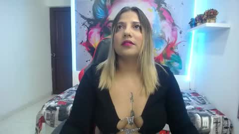 Snapshot of tiana_breeze chatting on September 9, 1:49 am tiana_breeze online show from September 9, 1:49 am