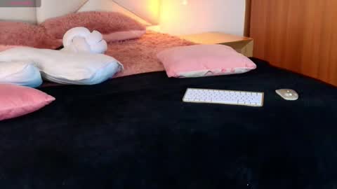 Snapshot of tiana_rosse_ chatting on February 19, 12:11 pm tiana_rosse_ online show from February 19, 12:11 pm