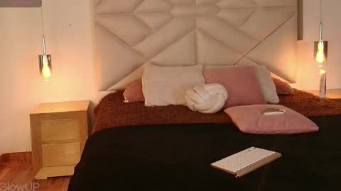 Snapshot of tiana_rosse_ chatting on March 6, 11:58 am tiana_rosse_ online show from March 6, 11:58 am