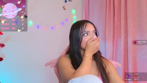Snapshot of tianale chatting on September 18, 5:39 am Tiana Le online show from September 18, 5:39 am