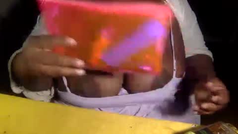 Tierra Henri online show from January 23, 11:15 am