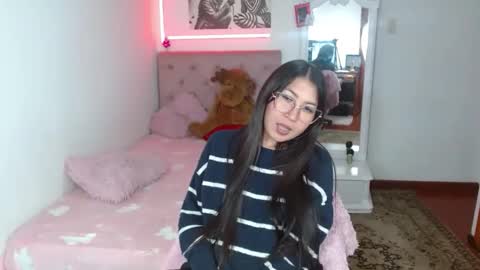 Tifanny online show from February 20, 6:19 am