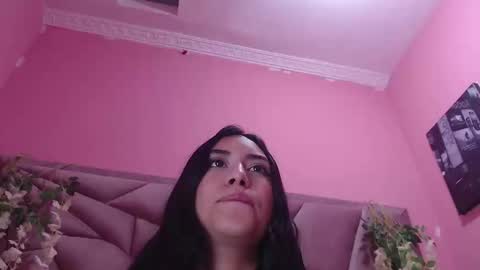 Snapshot of tiffani_hott_ chatting on December 27, 4:36 am TIFANI online show from December 27, 4:36 am