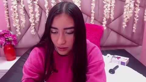 Snapshot of tiffani_hott_ chatting on January 26, 2:24 am TIFANI online show from January 26, 2:24 am