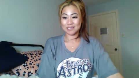 tiffanirainn online show from June 20, 3:43 am