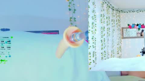 Snapshot of tiffanny_love__ chatting on October 11, 9:14 am Tiffanny online show from October 11, 9:14 am