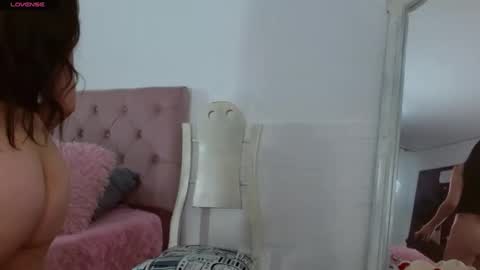 Snapshot of tiffany_beauty18 chatting on February 18, 2:06 pm Tifanny online show from February 18, 2:06 pm