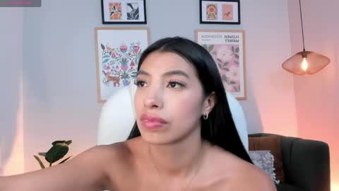 tiffany_low online show from June 6, 9:21 pm