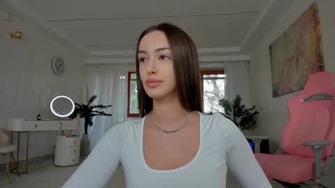 Tiffany Houston online show from February 9, 6:43 am