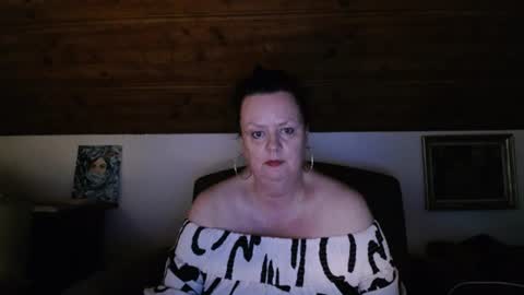 TiffanyMature online show from July 28, 6:20 pm