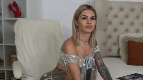 Ilaria online show from June 18, 7:54 am
