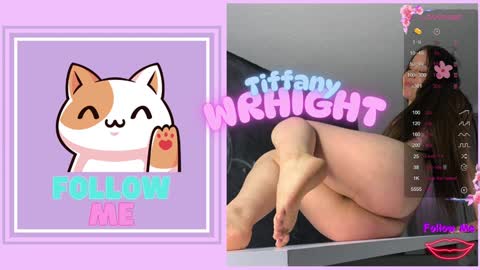 Snapshot of tiffanywright_ chatting on February 4, 12:33 pm Tiffany online show from February 4, 12:33 pm