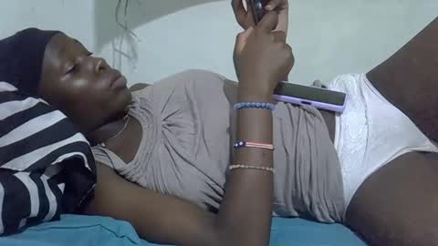 tight_pussie online show from April 7, 7:27 pm