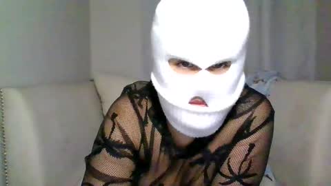 tiinkerbell26 online show from February 11, 4:01 am