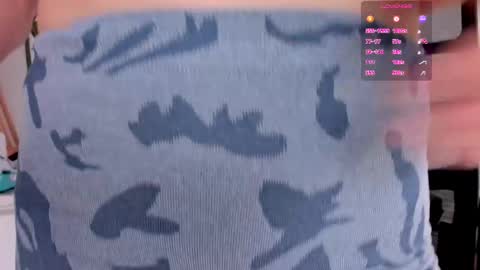 Snapshot of timissi chatting on February 28, 1:05 am Timis but I prefer you whisper to my ear my girl online show from February 28, 1:05 am