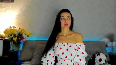 Tina online show from October 12, 6:43 pm