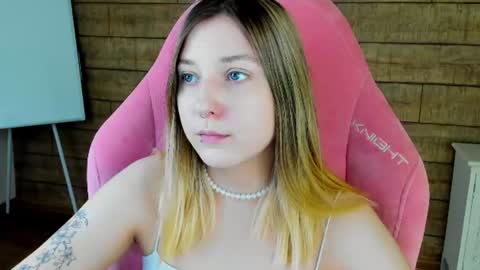 TinaBurton online show from July 5, 4:23 pm