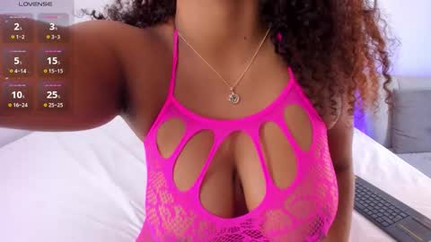 Tina online show from November 22, 11:57 am