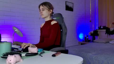 Tina Davil online show from December 19, 9:12 am